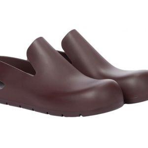 BOTTEGA VENETA
Puddle Slingback Sandals